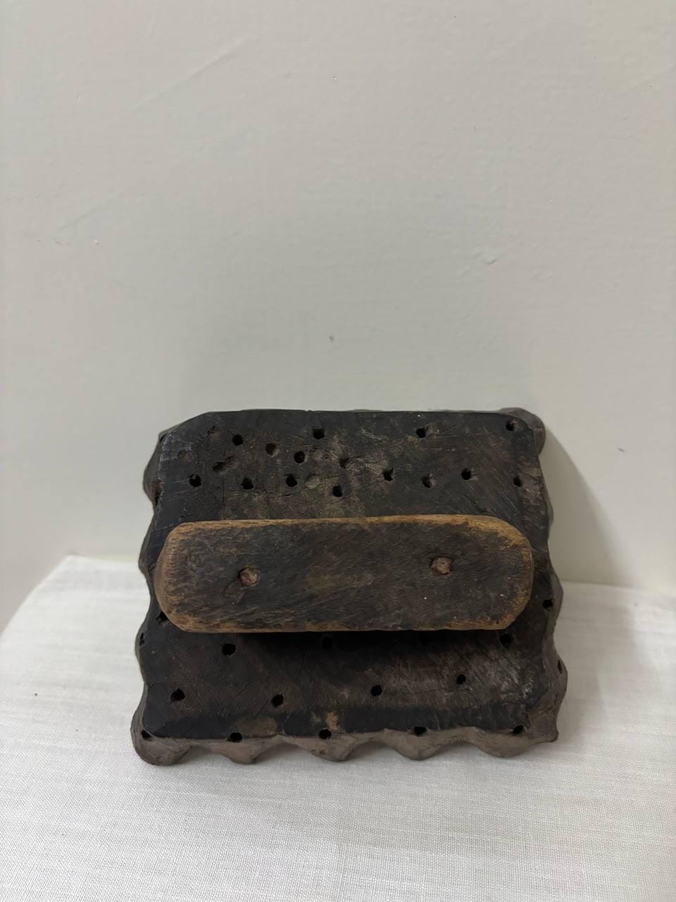 Antique Indian Wood Textile Block – Hand-Carved Mughal Pattern Stamp