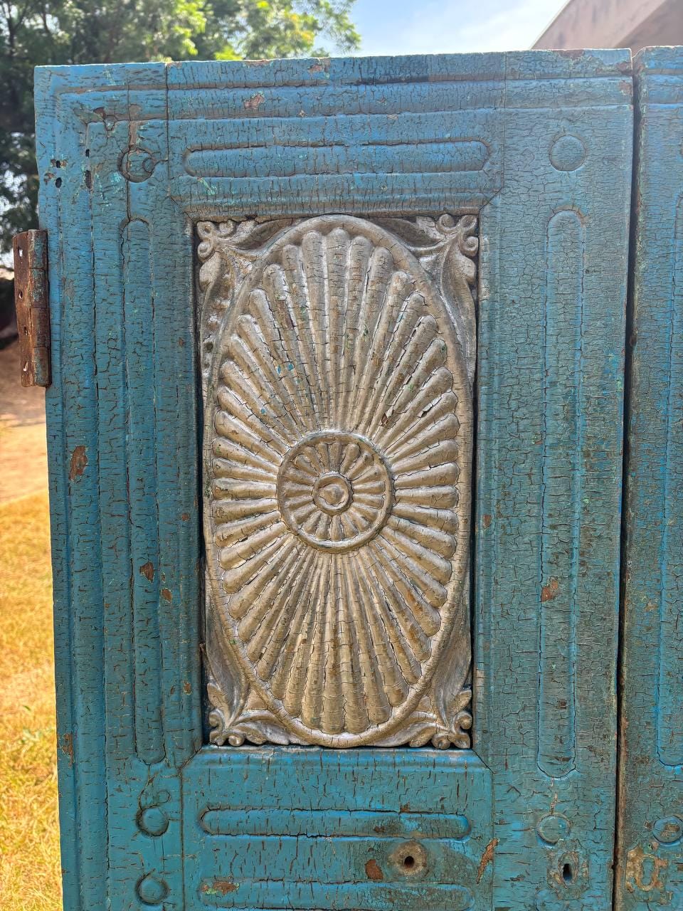 Handcrafted Wooden Sunburst Window – Rustic Farmhouse Wall Decor