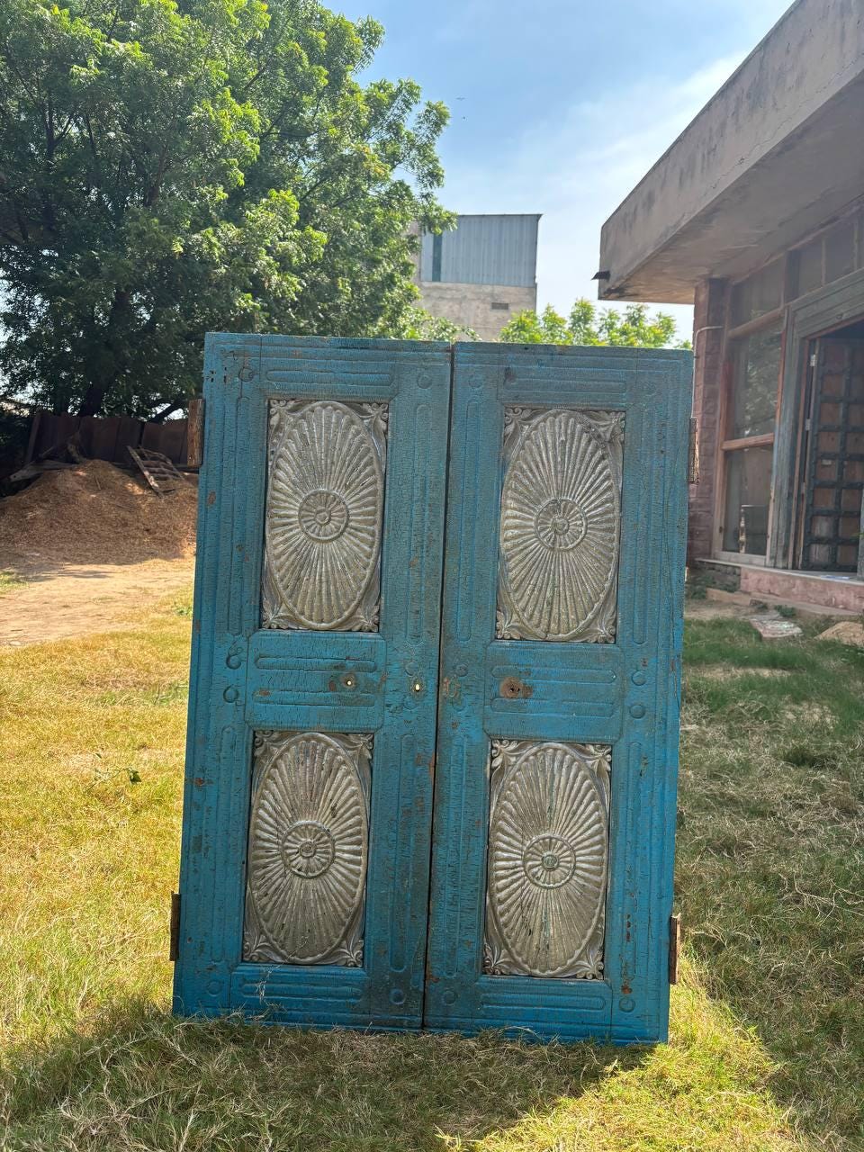 Handcrafted Wooden Sunburst Window – Rustic Farmhouse Wall Decor