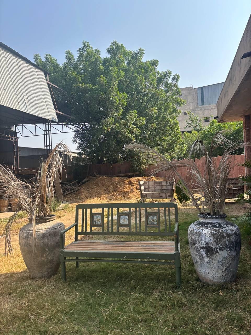 Vintage Wooden Bench – Handcarved Indian Garden Seating