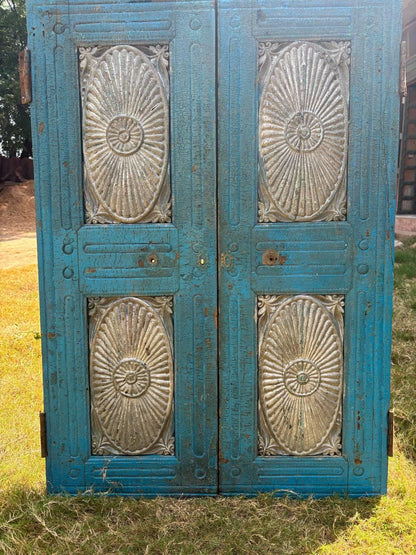 Handcrafted Wooden Sunburst Window – Rustic Farmhouse Wall Decor