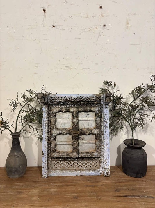 Hand-Carved Shekhawati Window Frame: Antique Indian Wall Decor