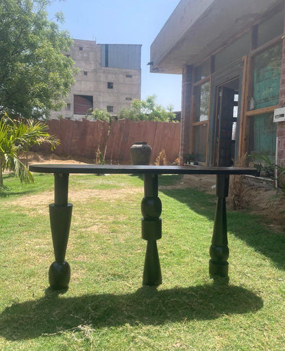 Modern Wood Console Table: Minimalist Entryway Furniture