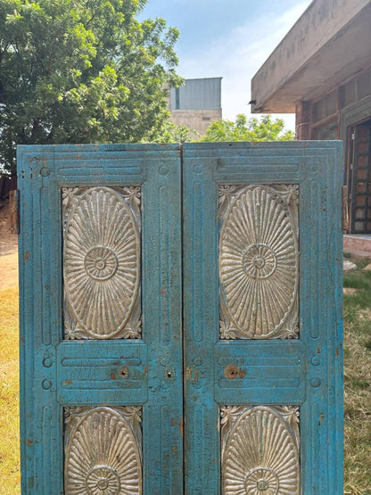 Handcrafted Wooden Sunburst Window – Rustic Farmhouse Wall Decor