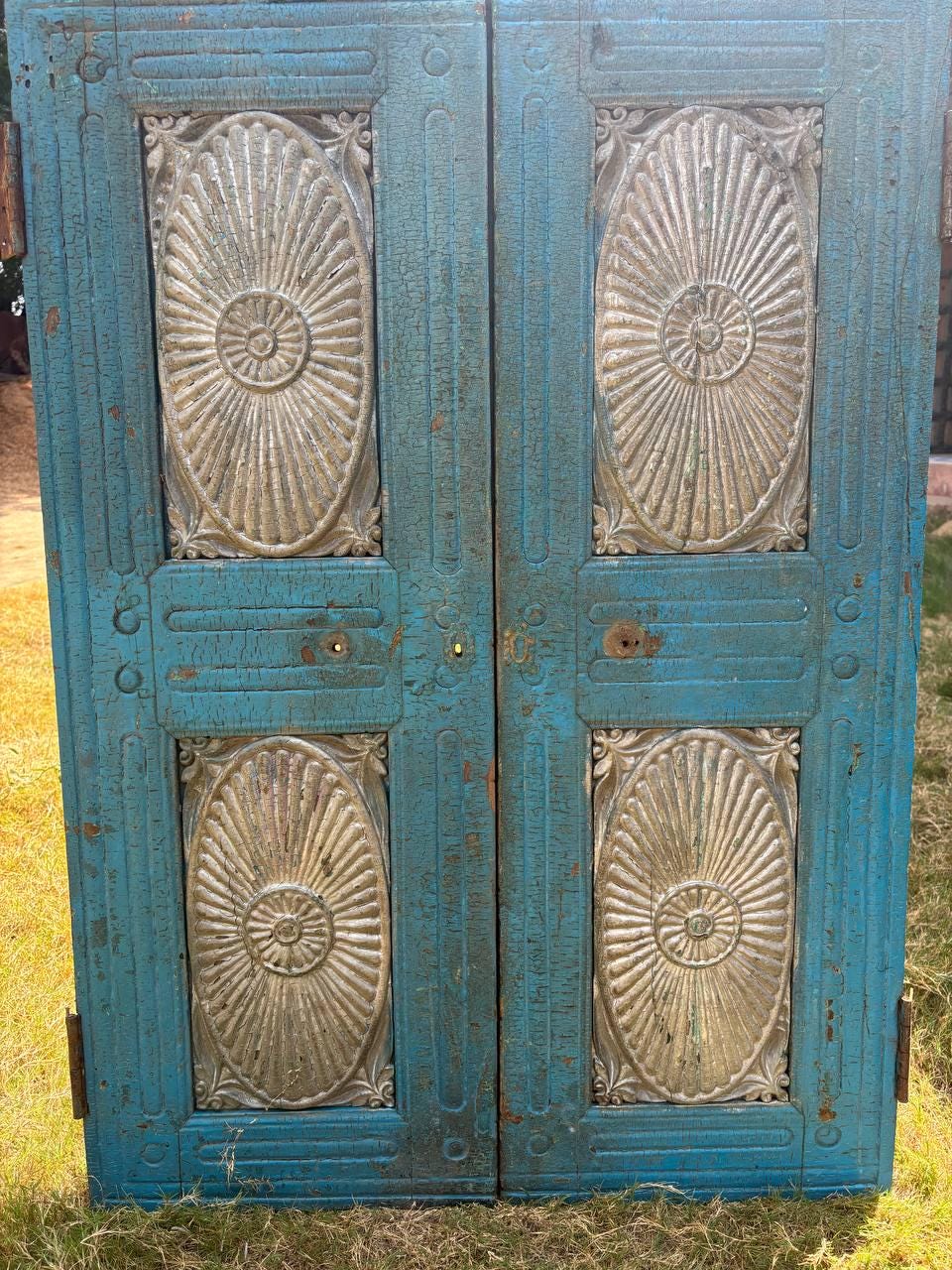 Handcrafted Wooden Sunburst Window – Rustic Farmhouse Wall Decor