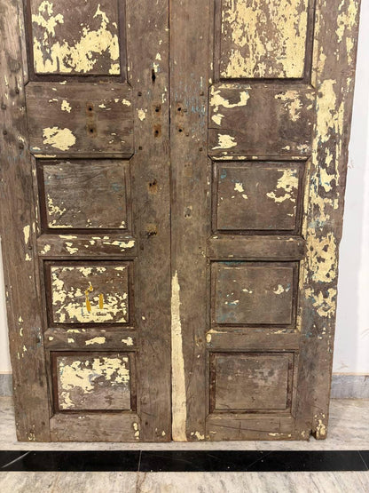 Vintage Carved Teak Wood Doors: Distressed Rustic Indian Panel (174x99x3 cm)